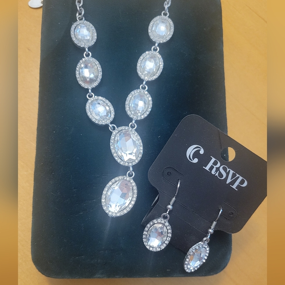 Sparkly costume jewelry set.